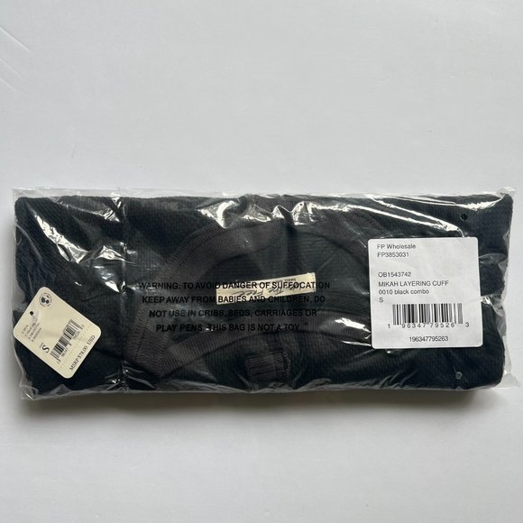 Free People Mikah Layering Cuff Long Sleeve Casual Henley in Black Combo - Picture 6 of 7